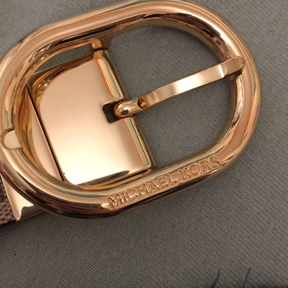 Michael Kors reversible belt